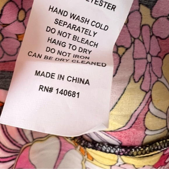 Unique Vintage Pink & Yellow Mod Floral Cecilia Blouse Size Medium NWT - Picture 10 of 11